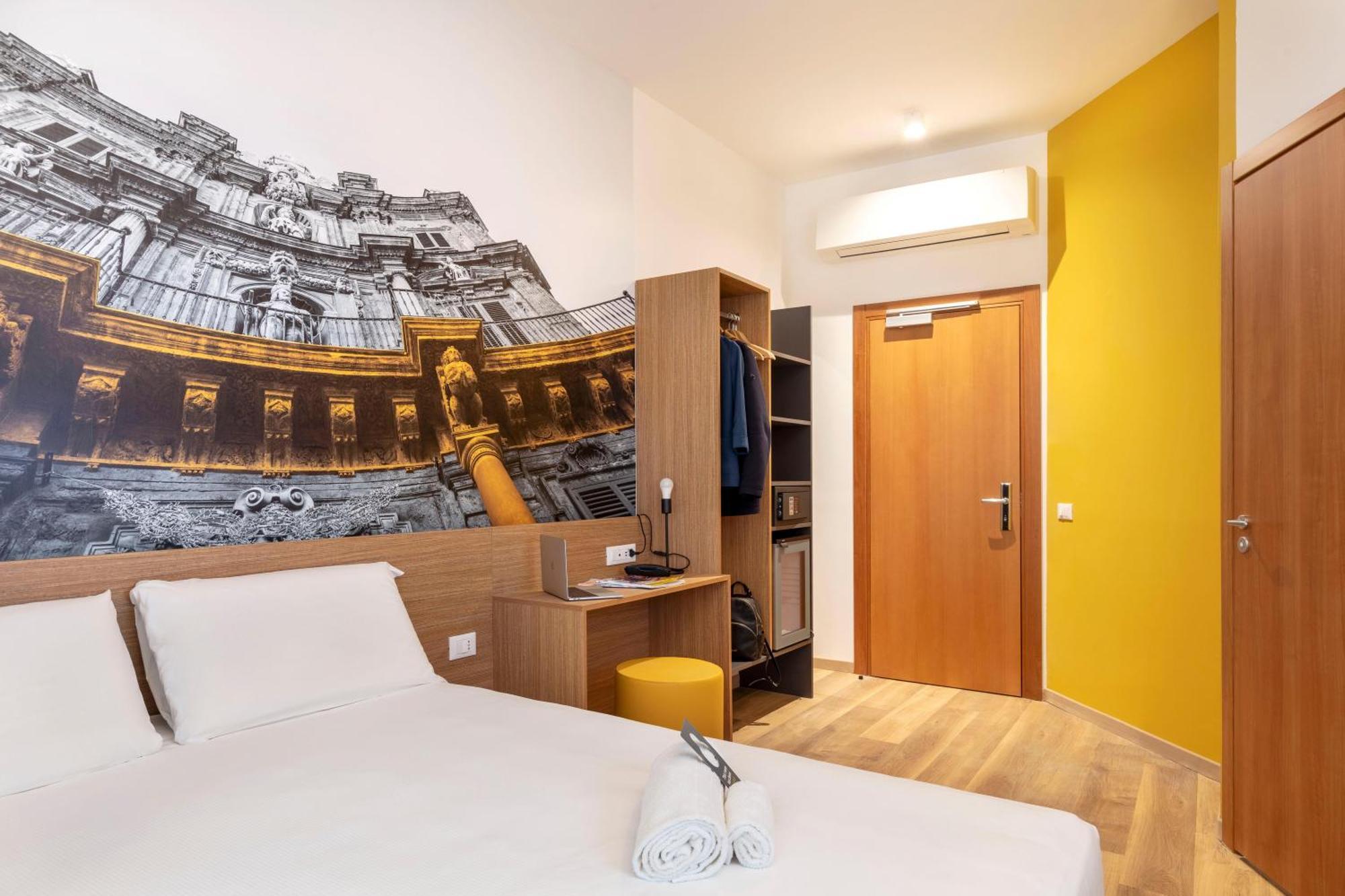 Hotel Quattro Canti 3*